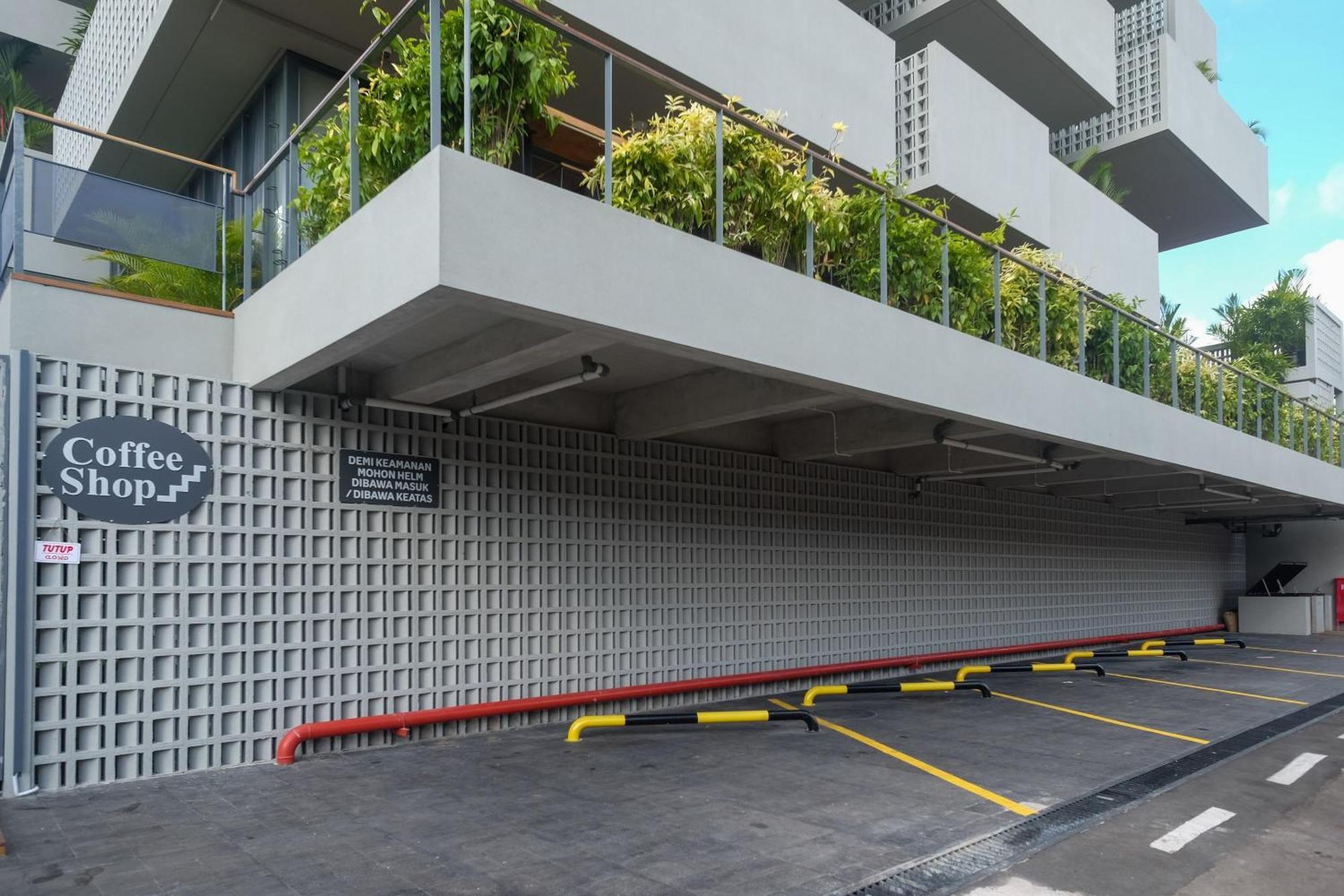 Sans Hotel Rg Living Jogja By Reddoorz Pakualaman Eksteriør bilde