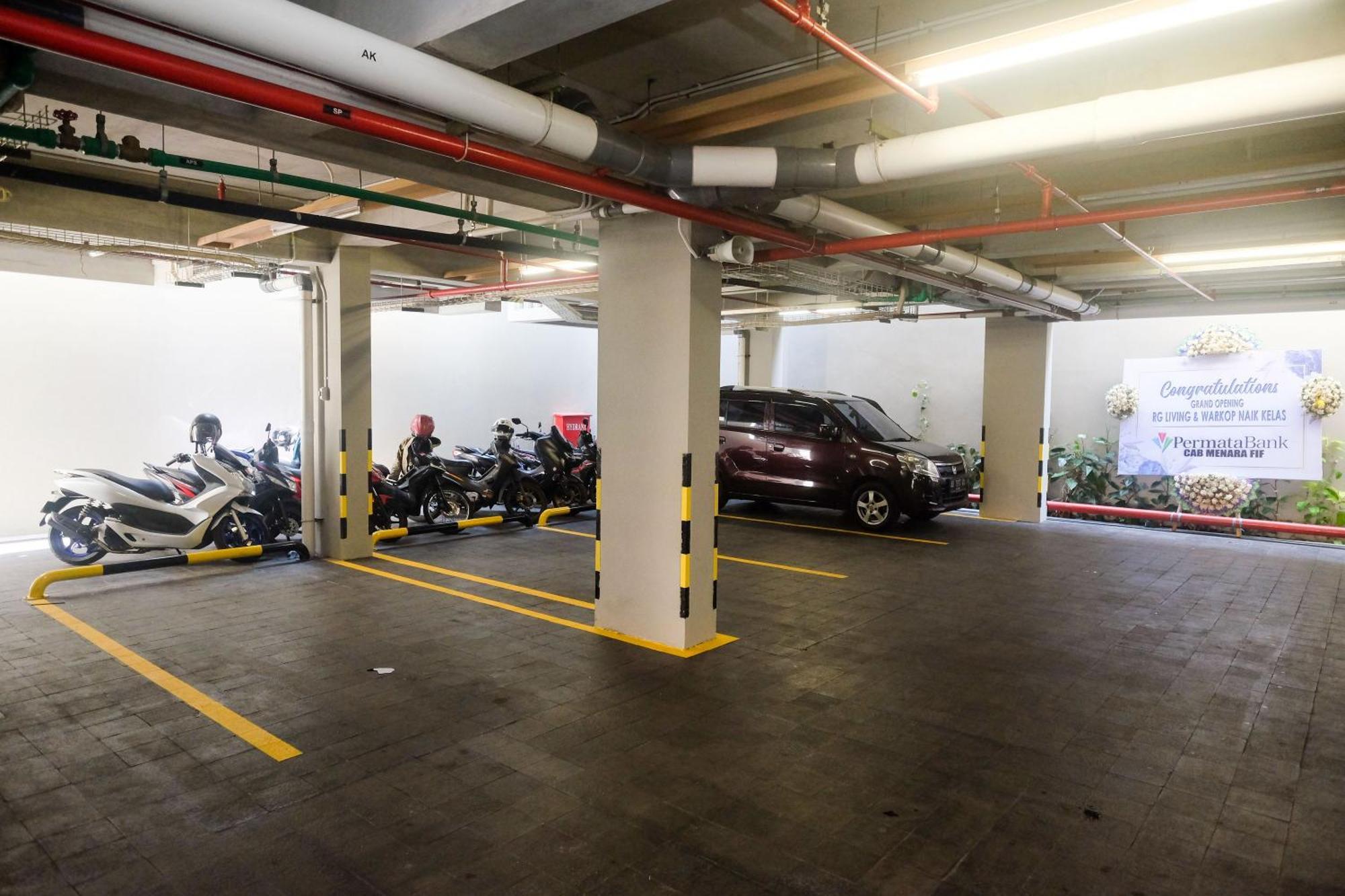 Sans Hotel Rg Living Jogja By Reddoorz Pakualaman Eksteriør bilde