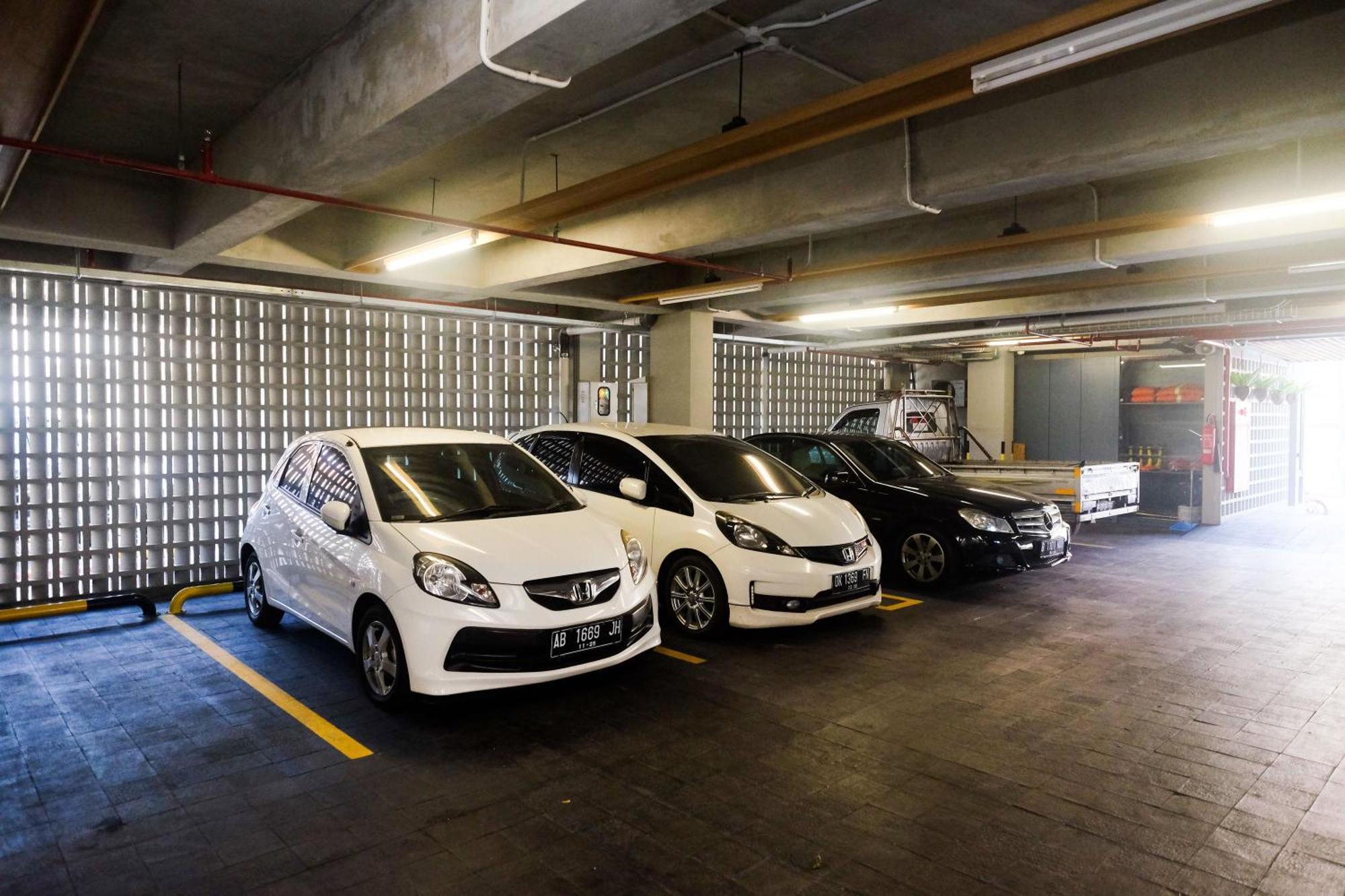 Sans Hotel Rg Living Jogja By Reddoorz Pakualaman Eksteriør bilde