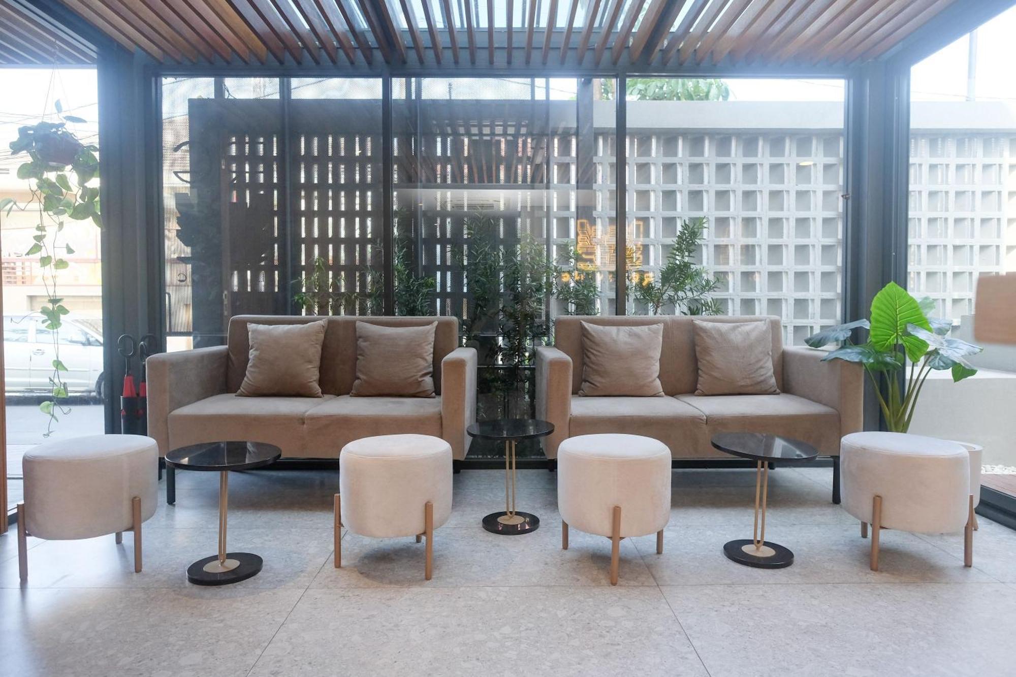 Sans Hotel Rg Living Jogja By Reddoorz Pakualaman Eksteriør bilde