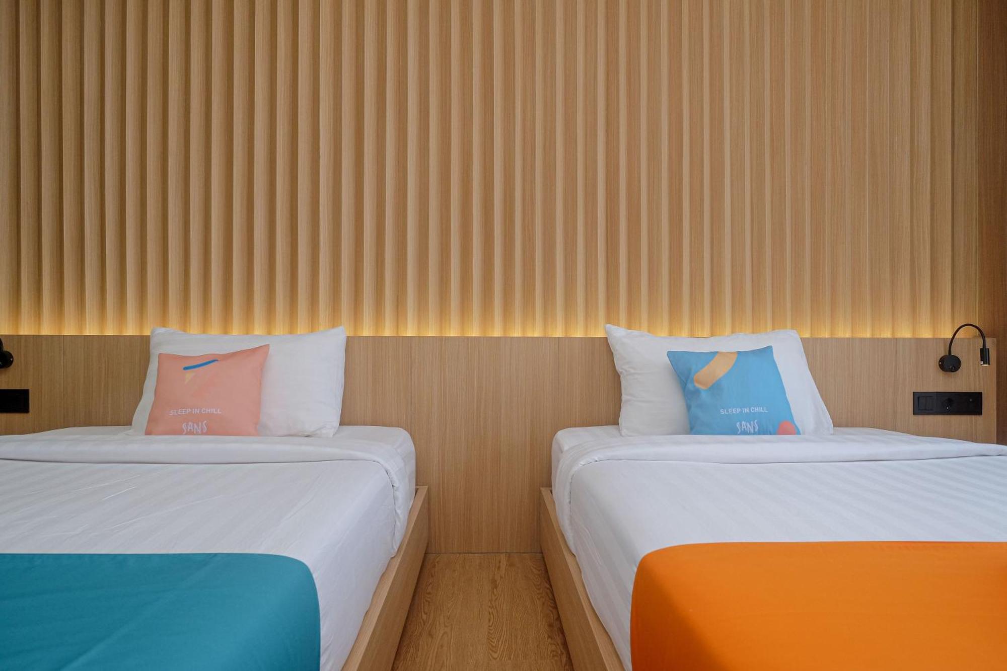 Sans Hotel Rg Living Jogja By Reddoorz Pakualaman Eksteriør bilde