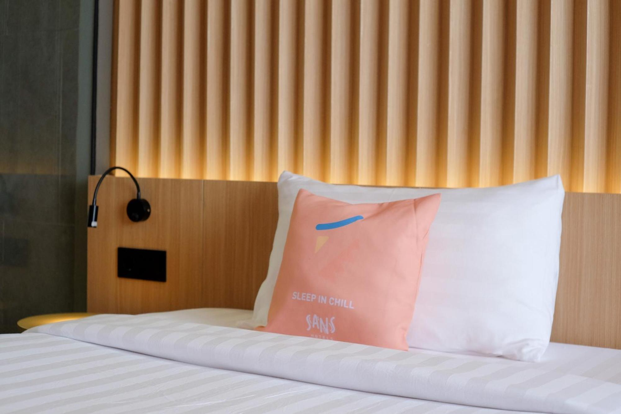 Sans Hotel Rg Living Jogja By Reddoorz Pakualaman Eksteriør bilde