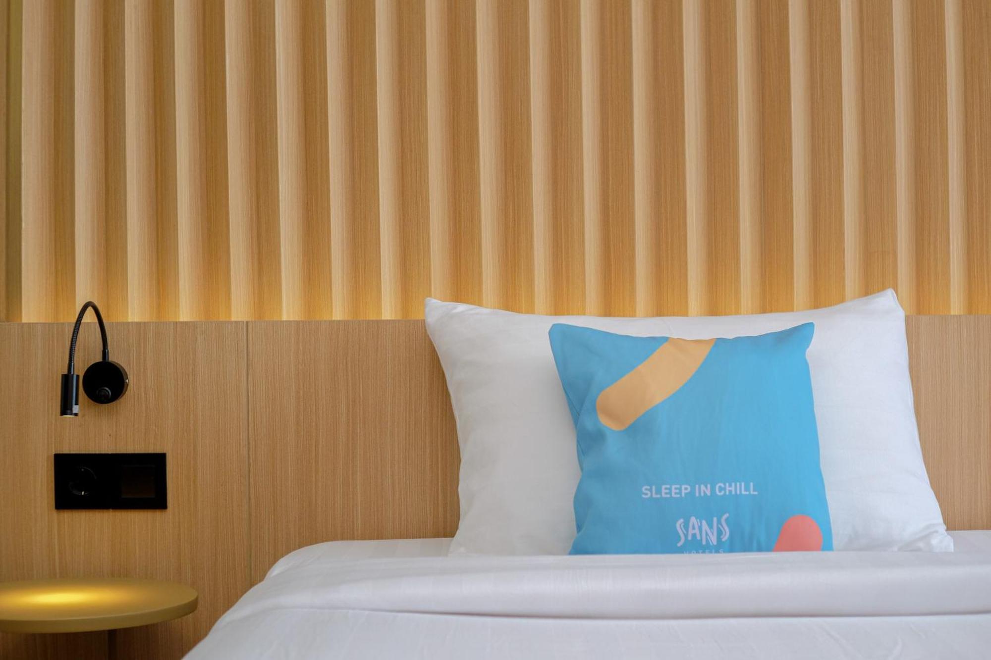 Sans Hotel Rg Living Jogja By Reddoorz Pakualaman Eksteriør bilde
