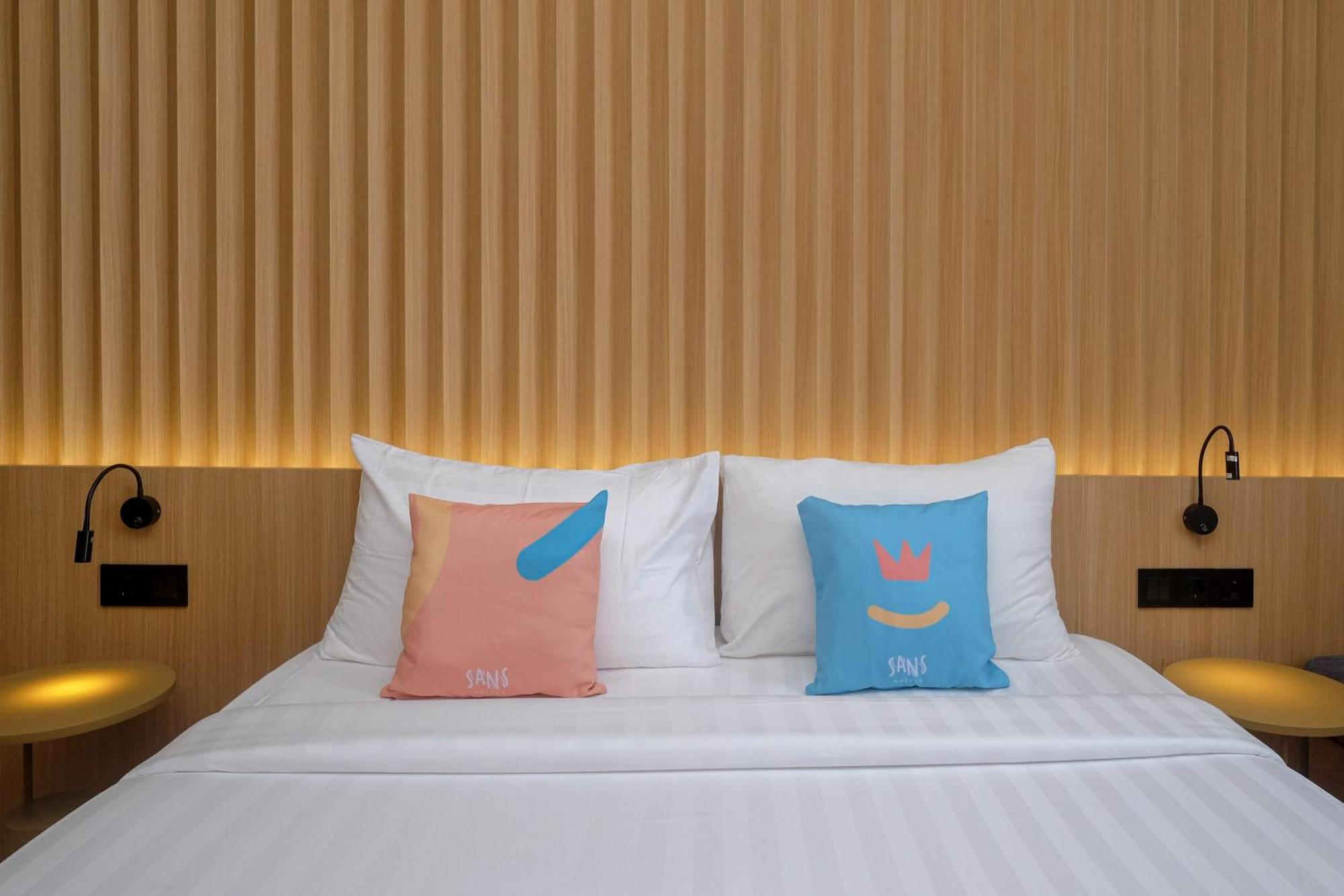 Sans Hotel Rg Living Jogja By Reddoorz Pakualaman Eksteriør bilde